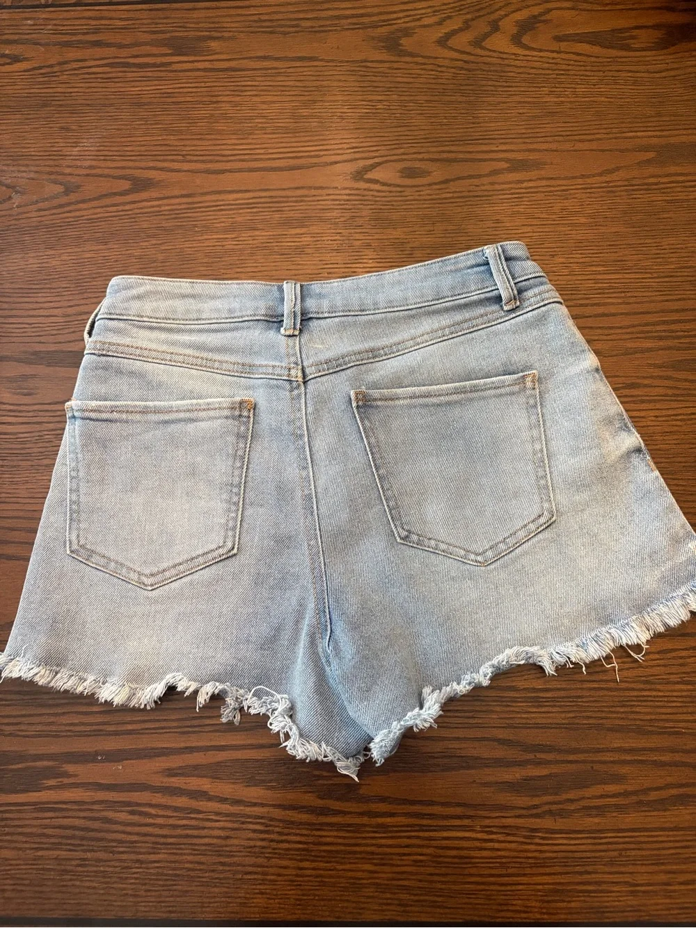 Light Wash Frayed Hem Women's Denim Shorts